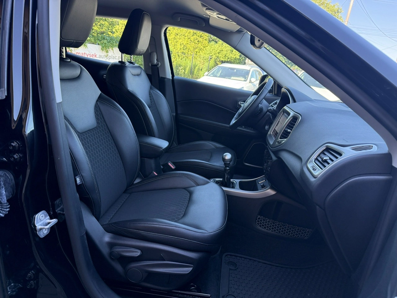 Jeep Compass - Zdjęcie 25
