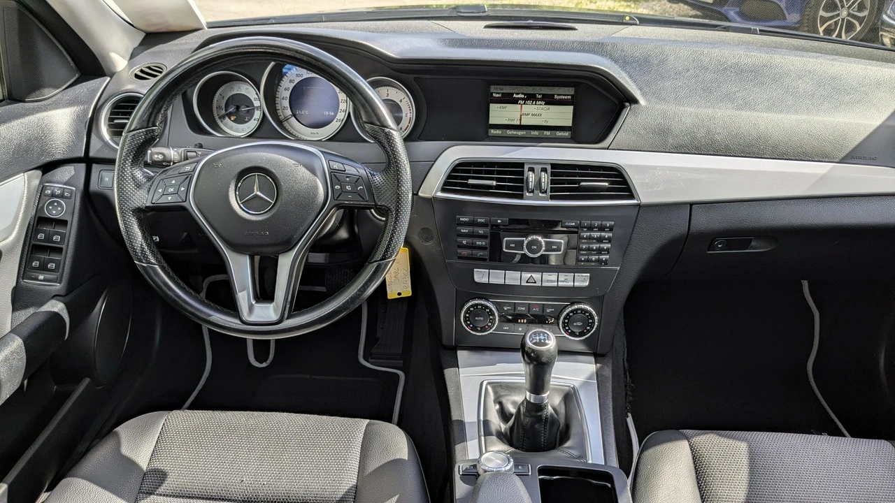 Mercedes C 200 - Zdjęcie 26
