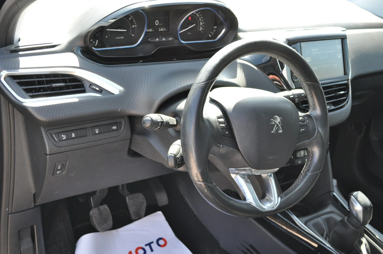 Peugeot 2008 - Zdjęcie 17