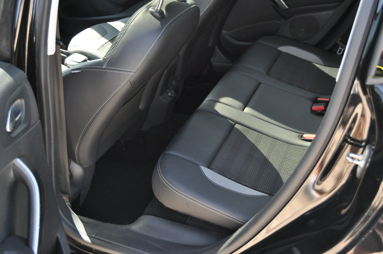 Peugeot 2008 - Zdjęcie 24