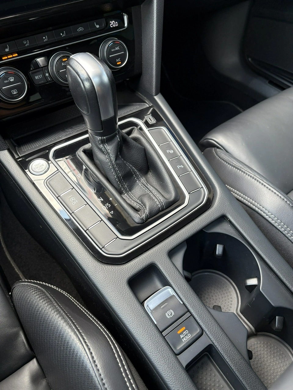 Volkswagen Passat - Zdjęcie 13