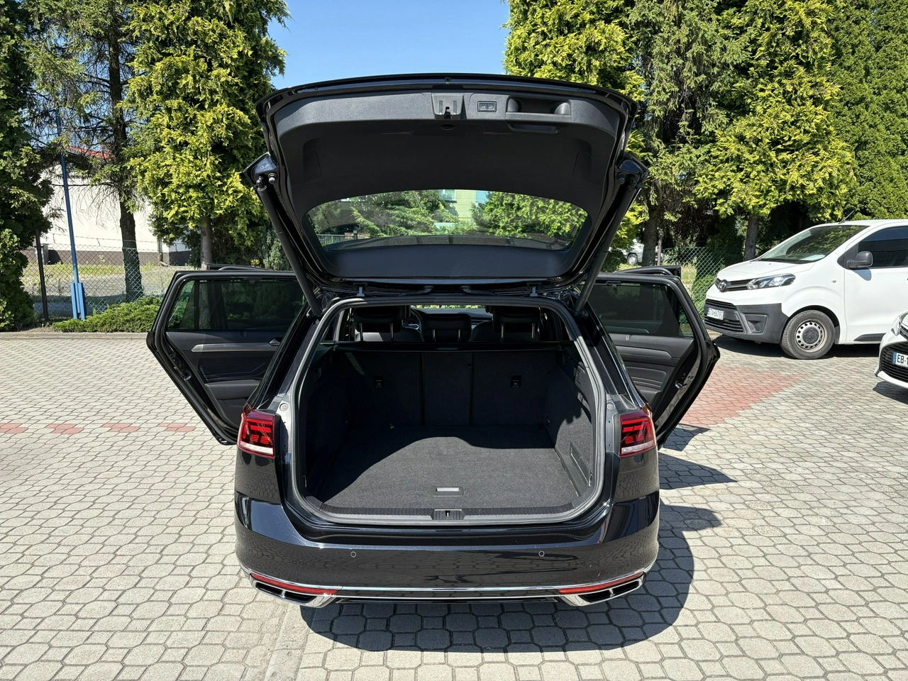 Volkswagen Passat - Zdjęcie 43
