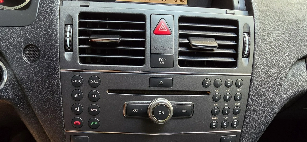 Mercedes C 180 - Zdjęcie 22