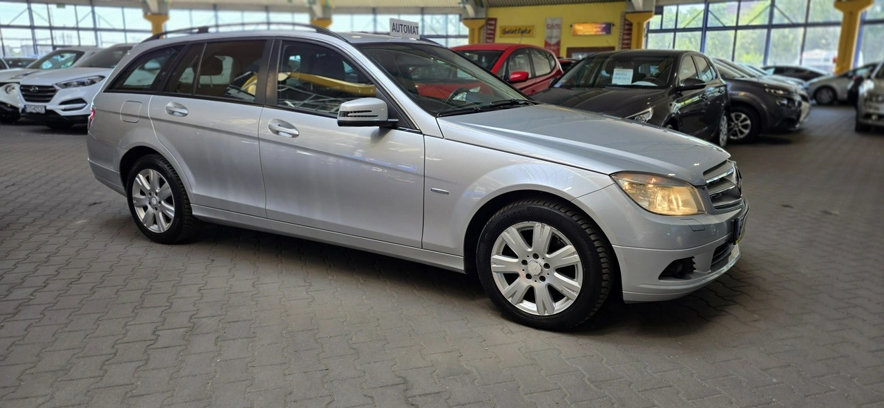 Mercedes C 180 - Główne zdjęcie