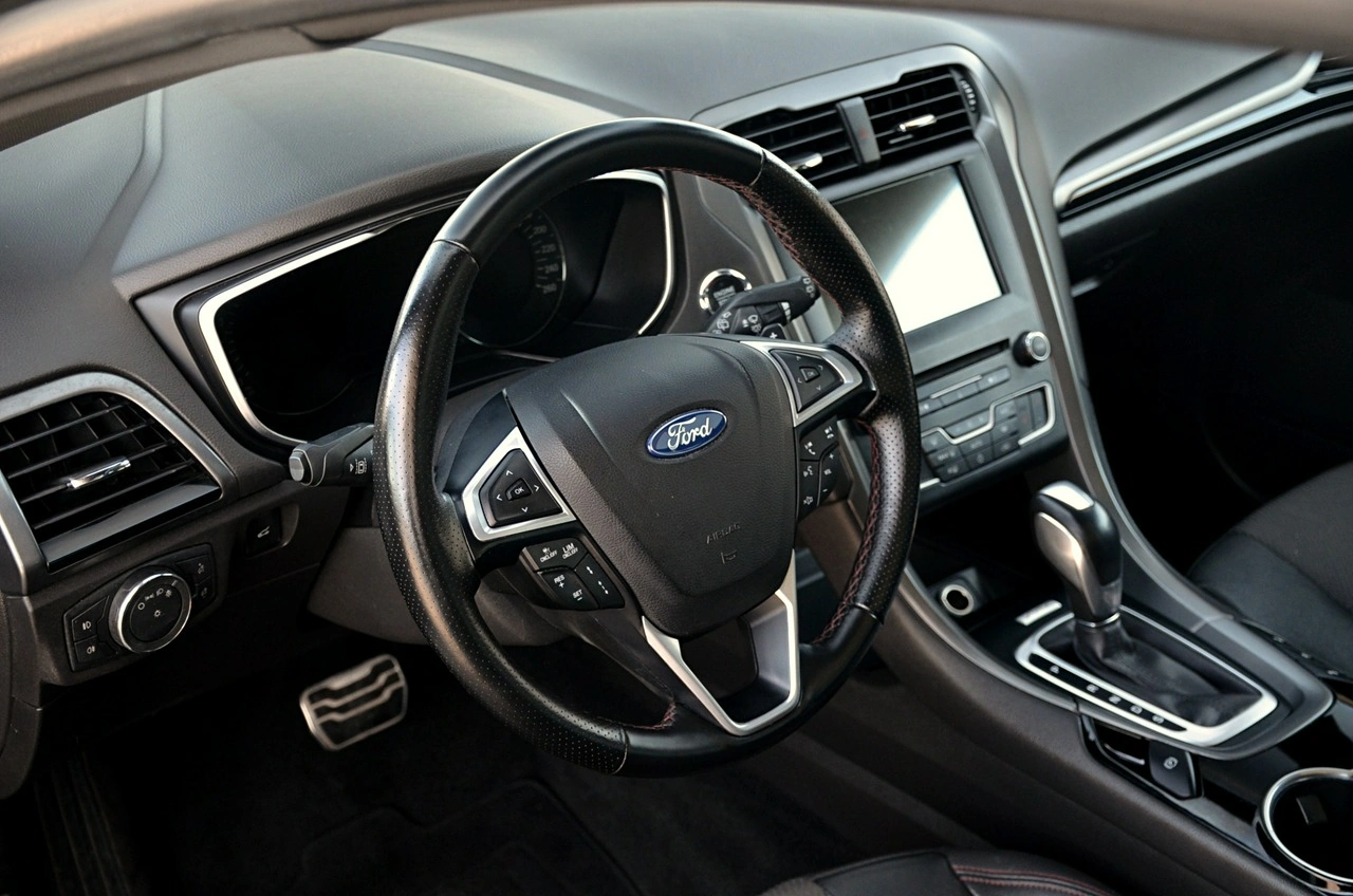Ford Mondeo - Zdjęcie 14