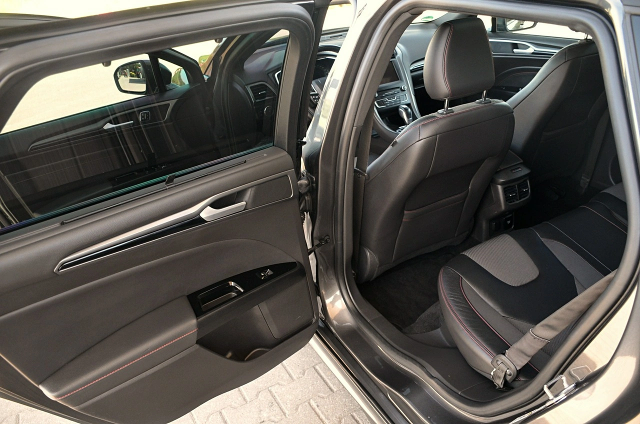 Ford Mondeo - Zdjęcie 18