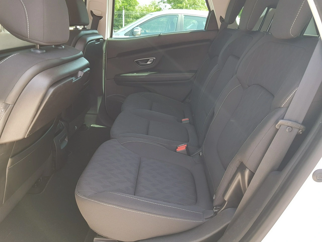 Renault Scenic - Zdjęcie 10