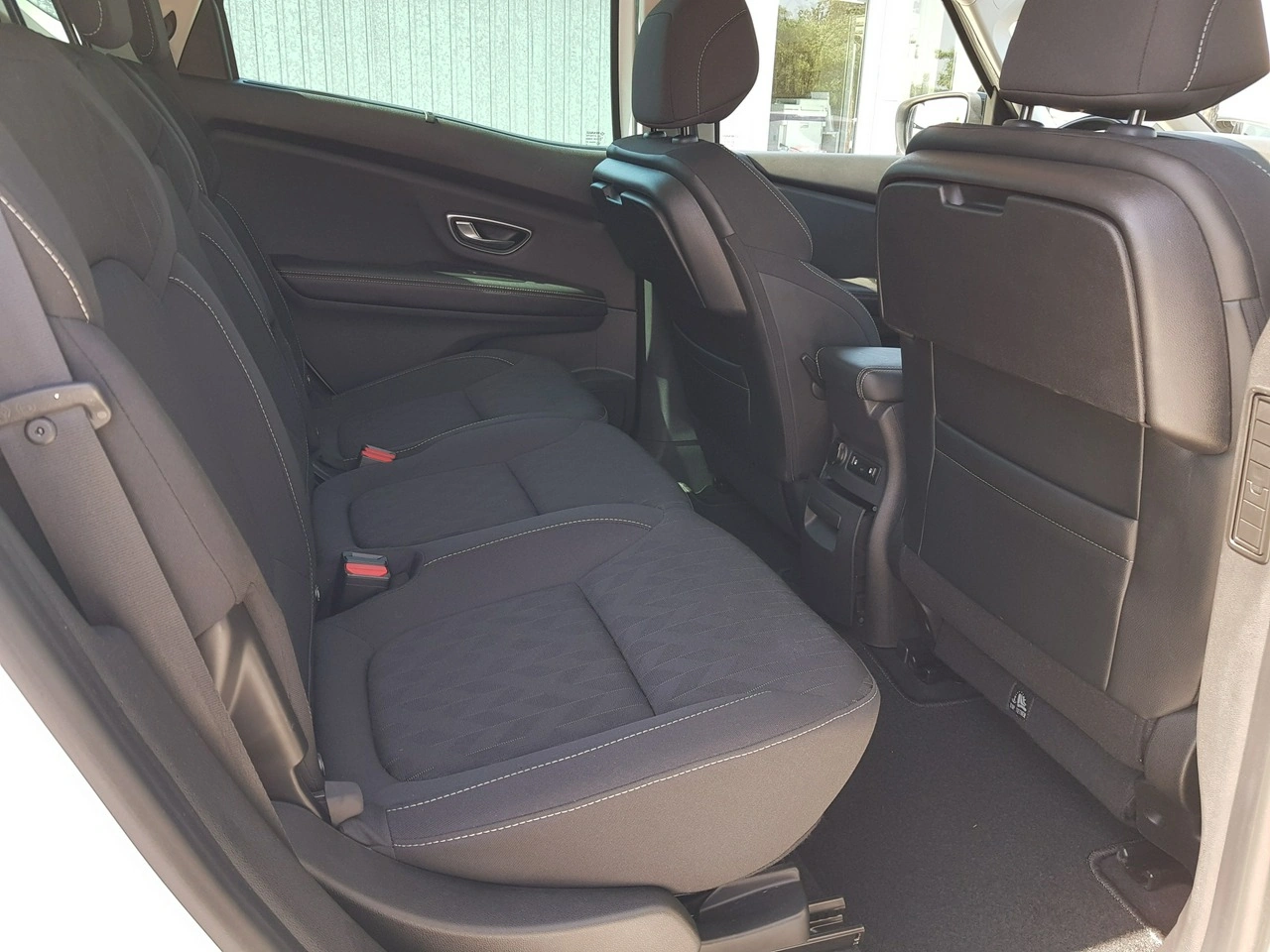 Renault Scenic - Zdjęcie 14