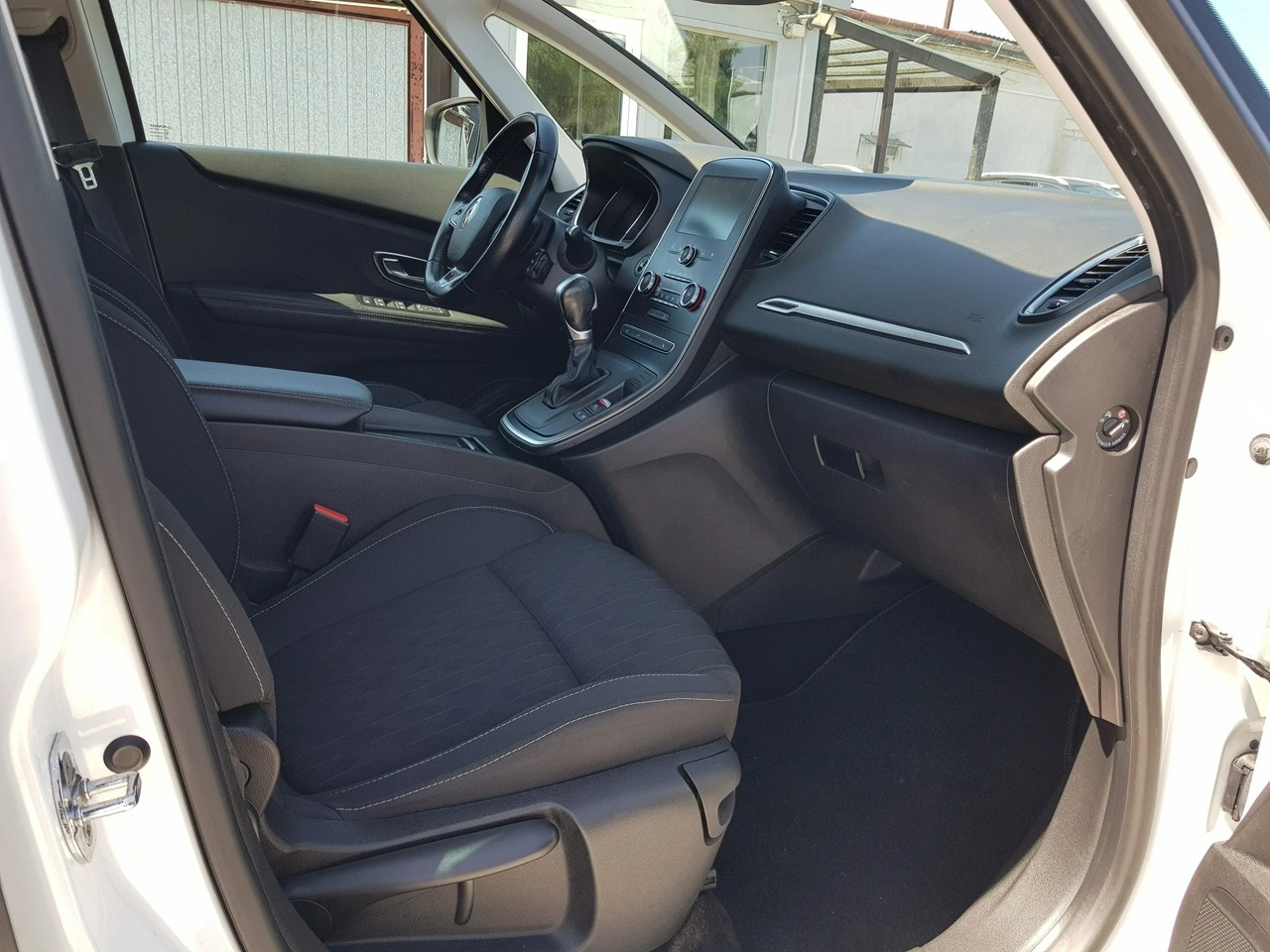 Renault Scenic - Zdjęcie 15