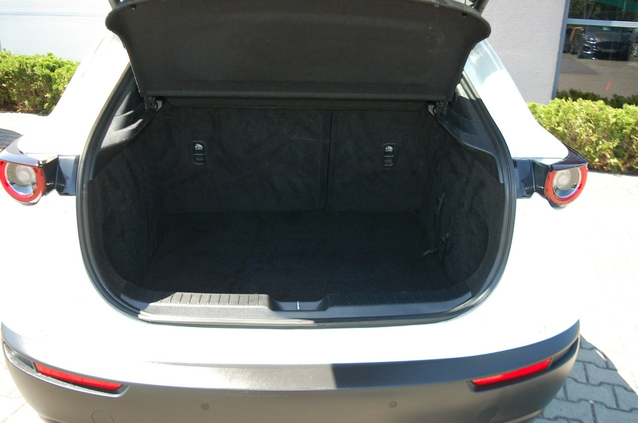 Mazda CX-30 - Zdjęcie 32