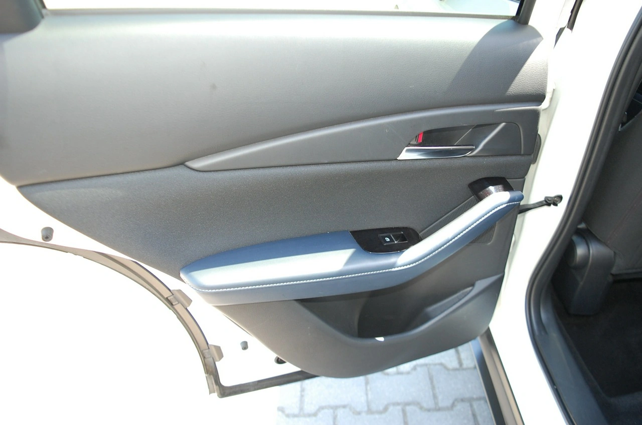 Mazda CX-30 - Zdjęcie 35