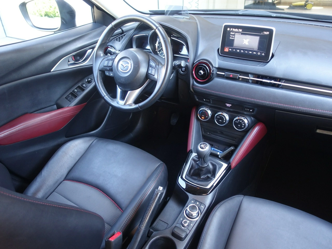Mazda CX-3 - Zdjęcie 10