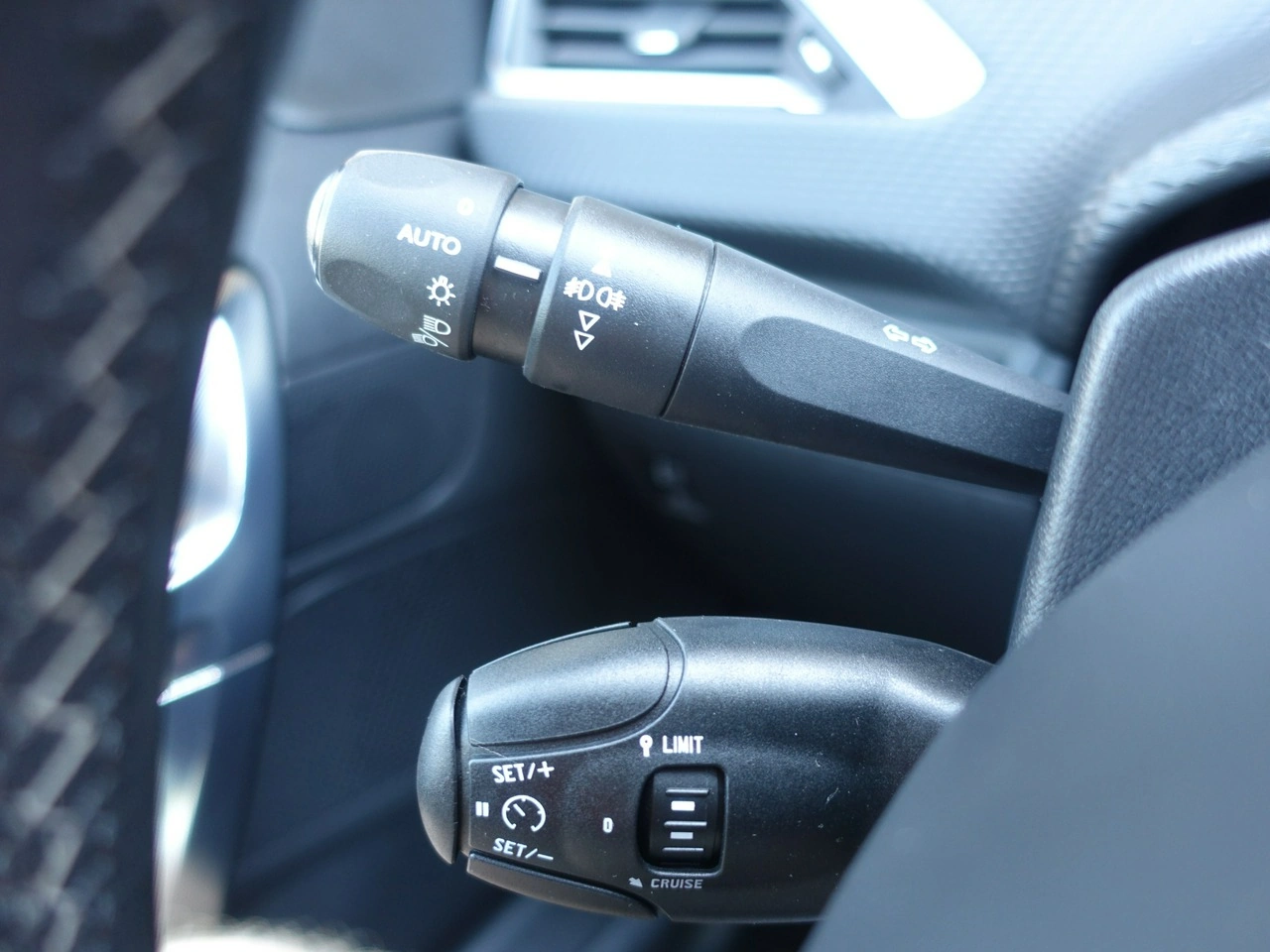 Peugeot 2008 - Zdjęcie 21