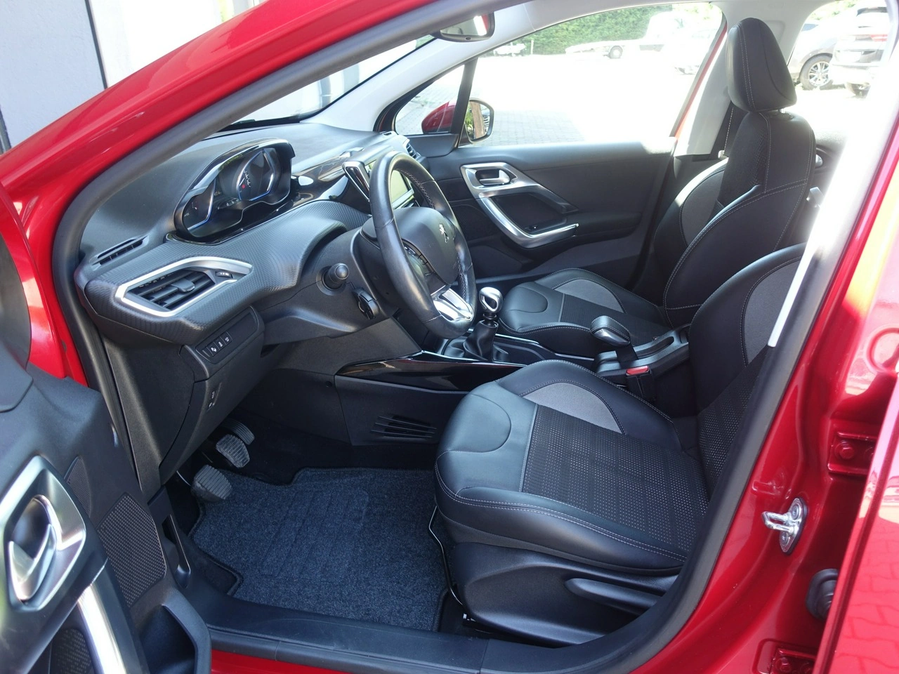 Peugeot 2008 - Zdjęcie 8