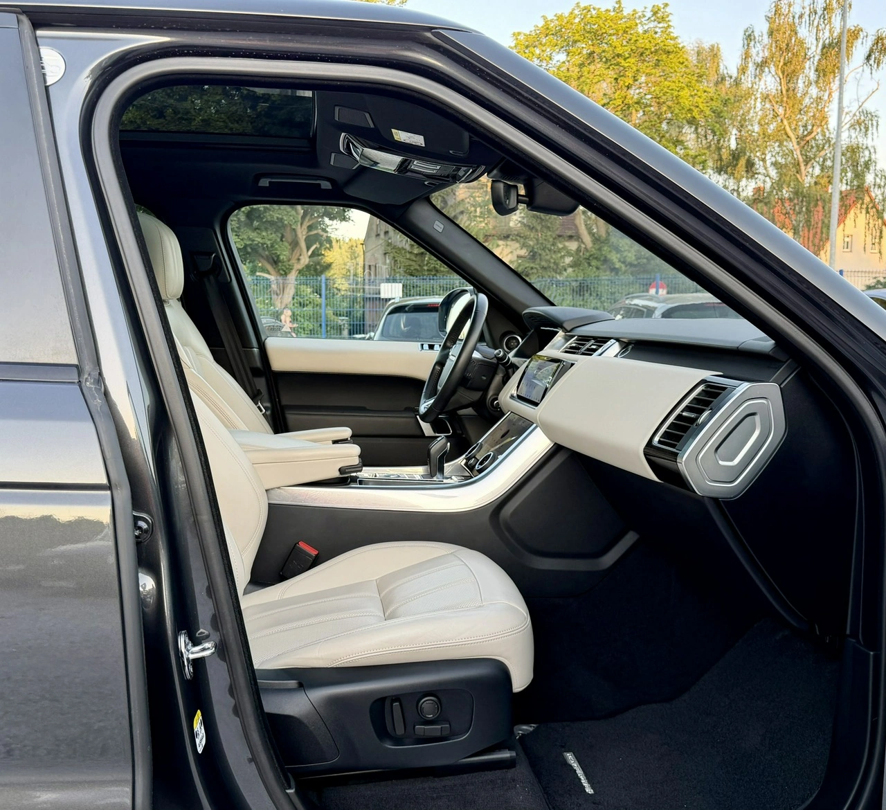 Land Rover Range Rover Sport - Zdjęcie 12
