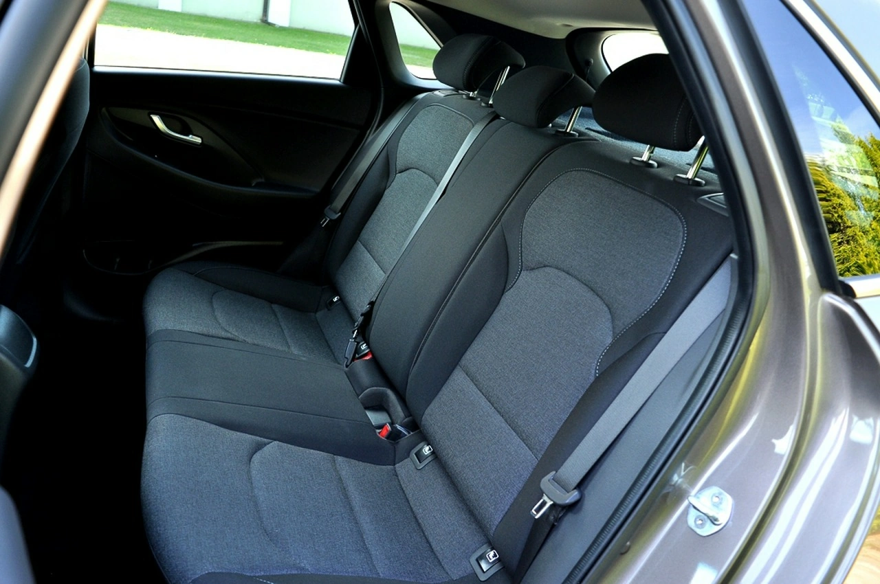 Hyundai i30 - Zdjęcie 8