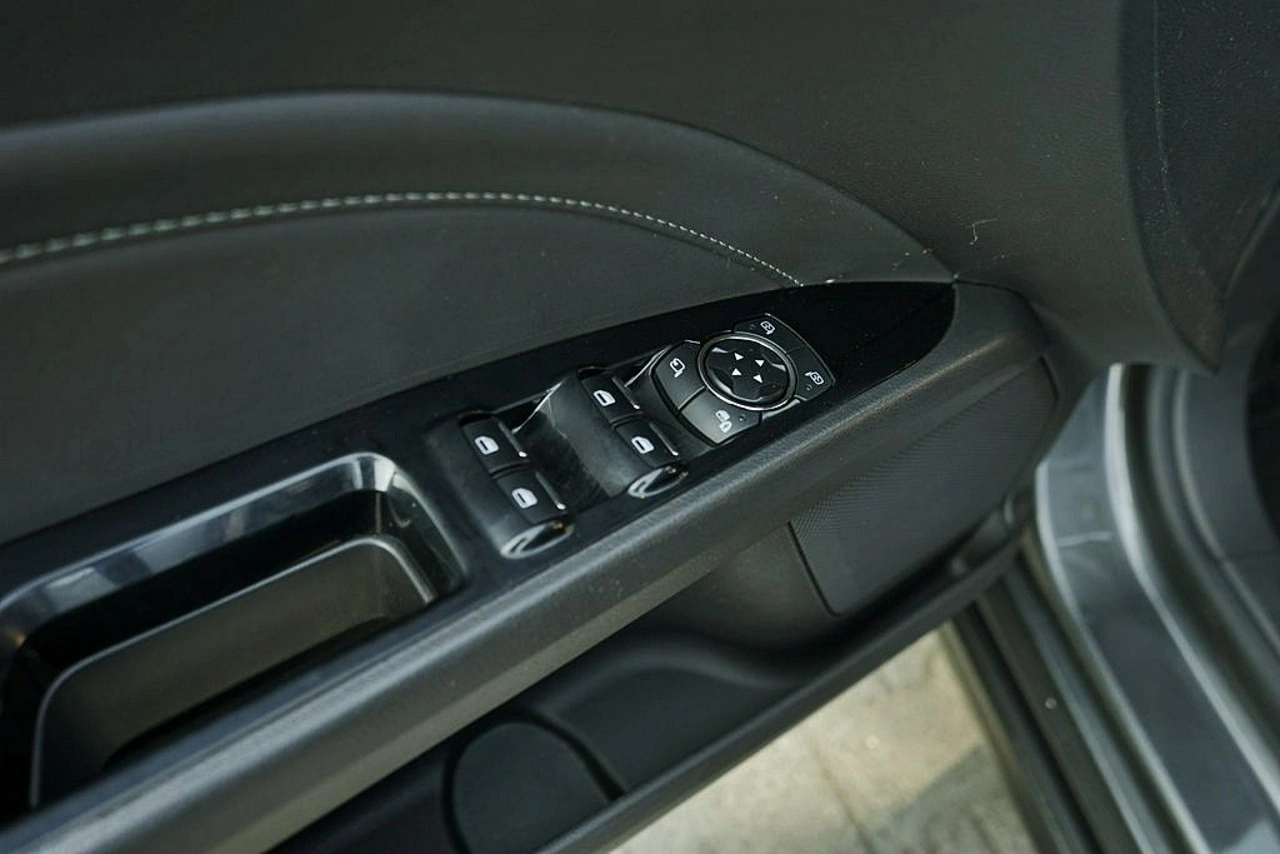 Ford Mondeo - Zdjęcie 9