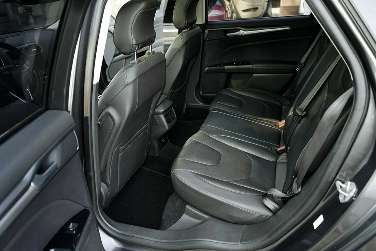 Ford Mondeo - Zdjęcie 14