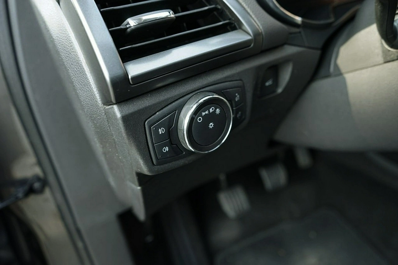 Ford Mondeo - Zdjęcie 16
