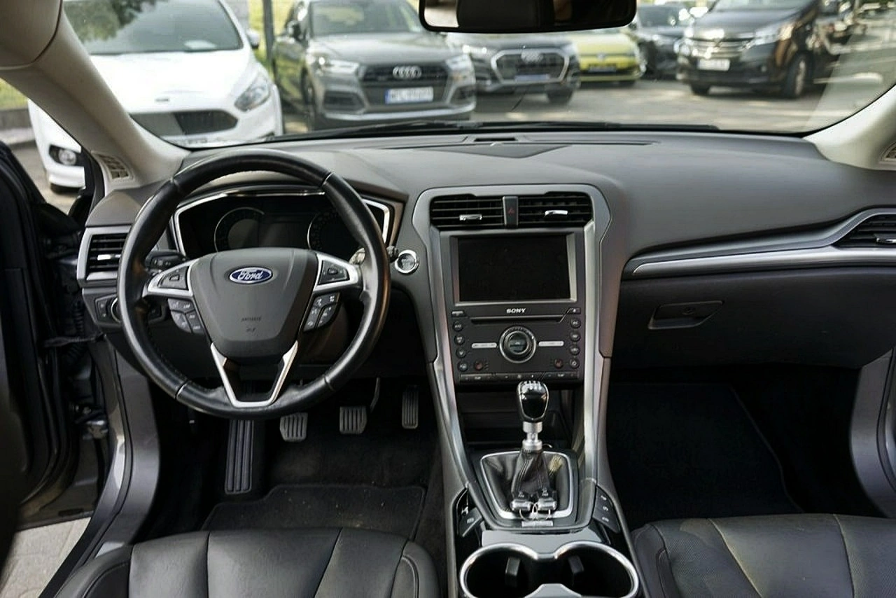 Ford Mondeo - Zdjęcie 17