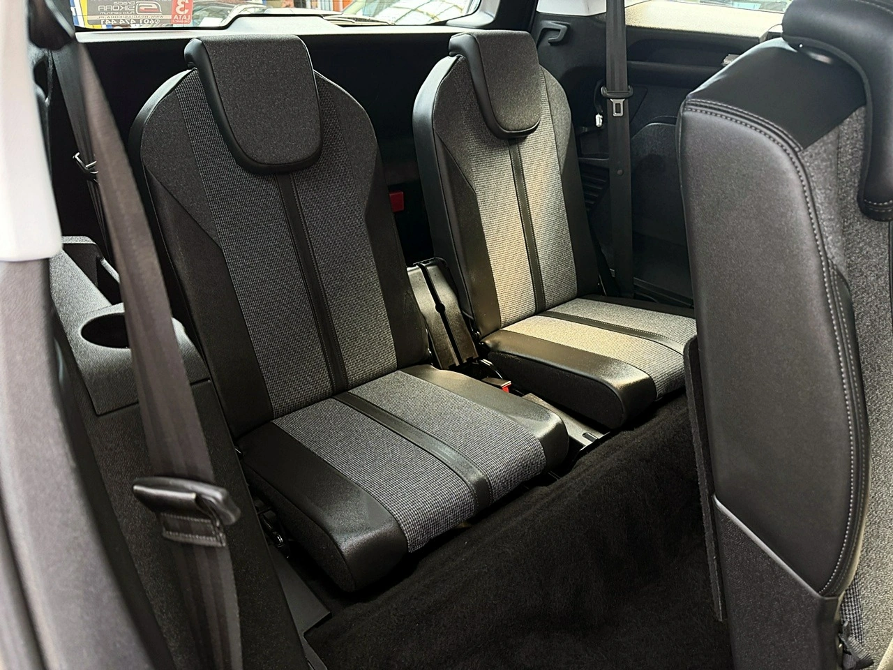 Peugeot 5008 - Zdjęcie 15