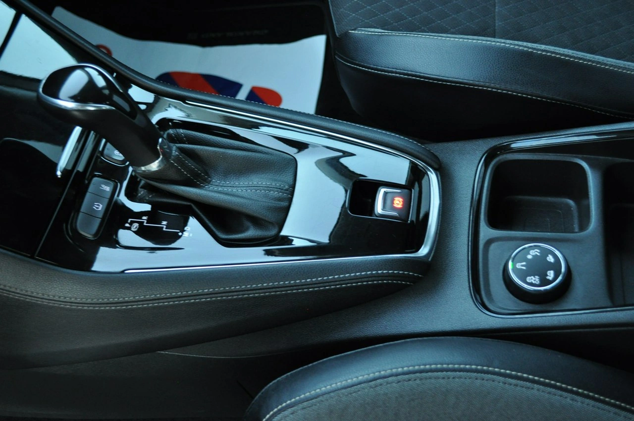 Opel Grandland X - Zdjęcie 24