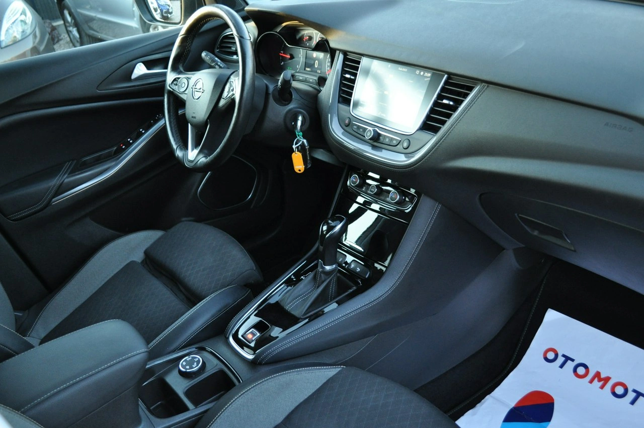 Opel Grandland X - Zdjęcie 30