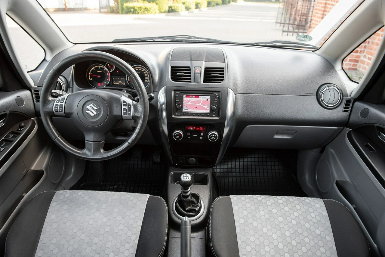 Suzuki SX4 - Zdjęcie 4