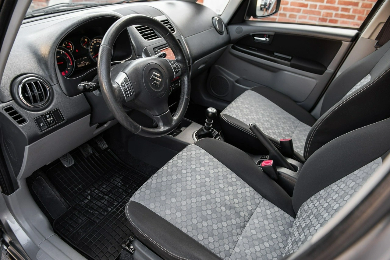 Suzuki SX4 - Zdjęcie 5