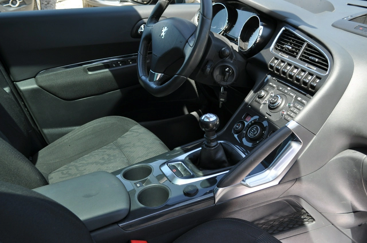 Peugeot 3008 - Zdjęcie 28