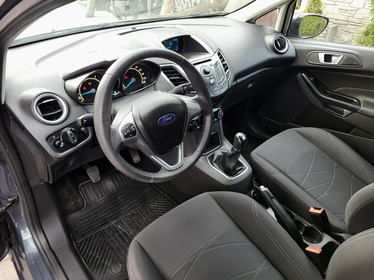 Ford Fiesta - Zdjęcie 9