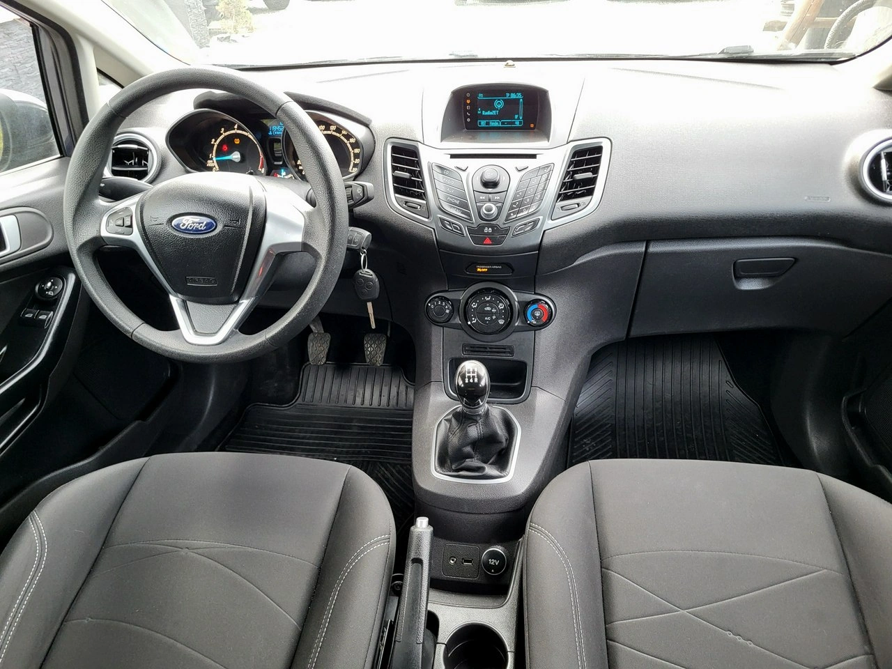 Ford Fiesta - Zdjęcie 12