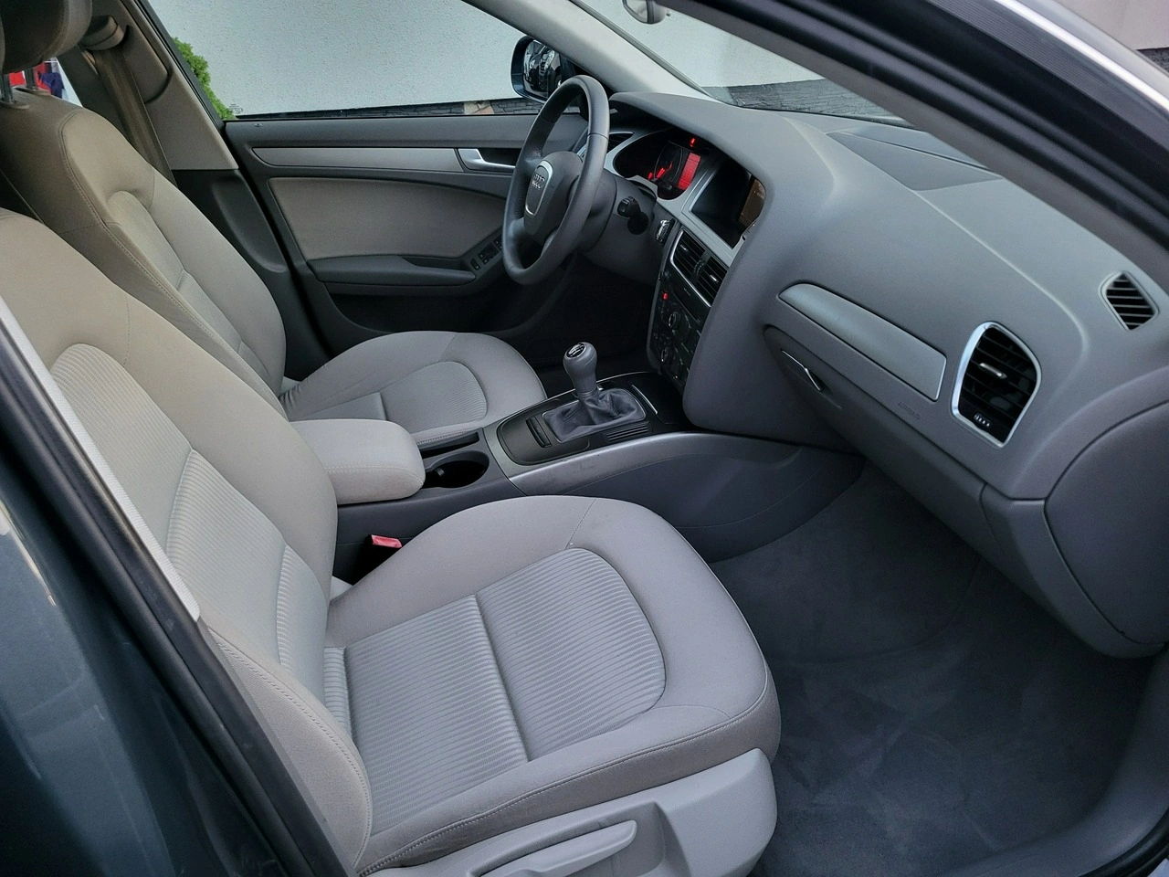 Audi A4 - Zdjęcie 8