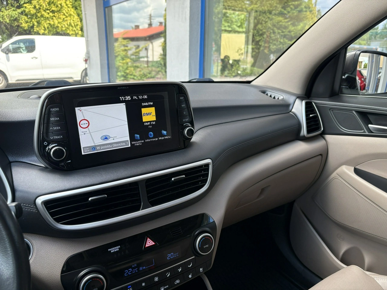Hyundai Tucson - Zdjęcie 16