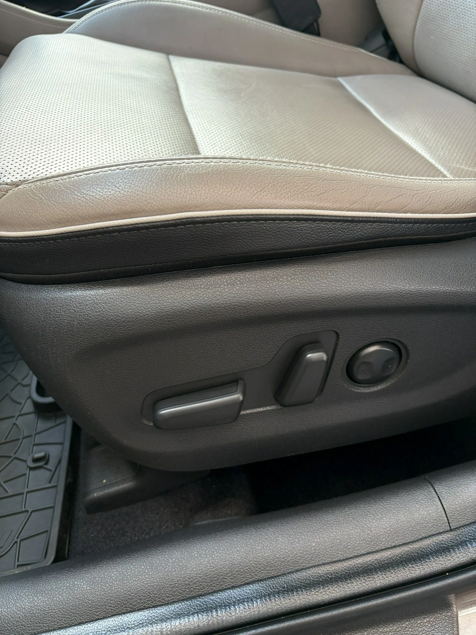 Hyundai Tucson - Zdjęcie 21