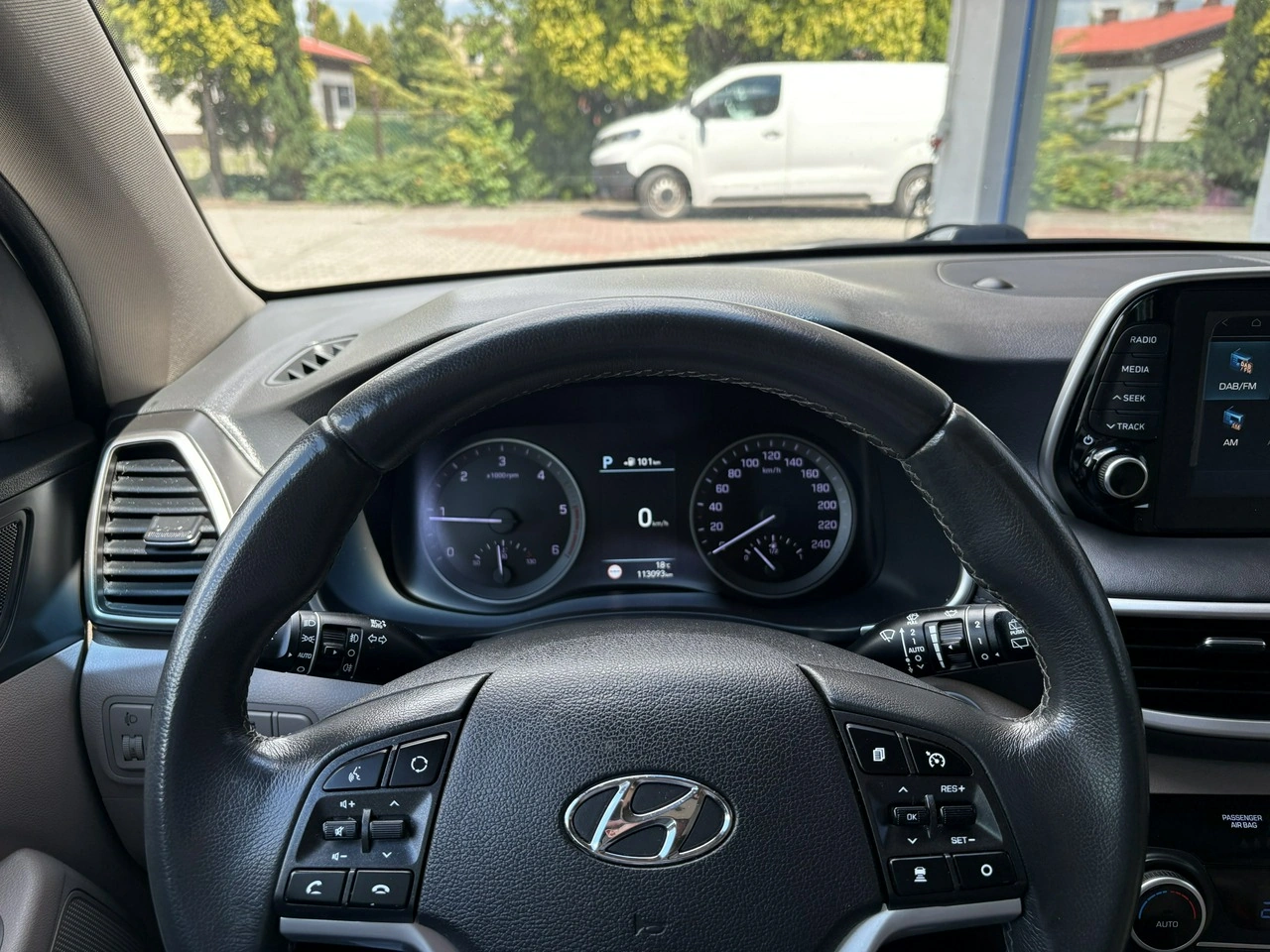 Hyundai Tucson - Zdjęcie 23