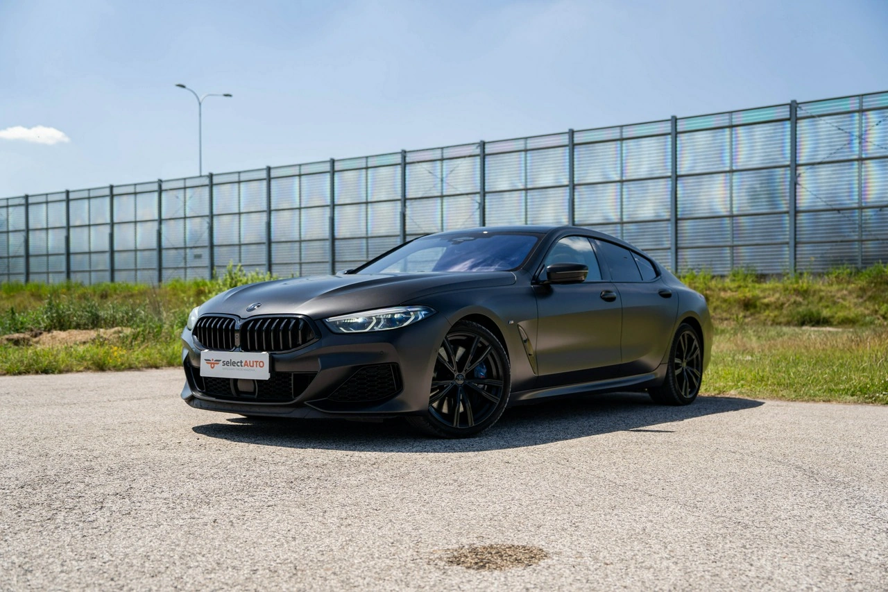 BMW 850 - Główne zdjęcie