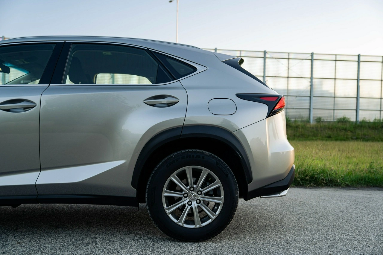 Lexus NX - Zdjęcie 11