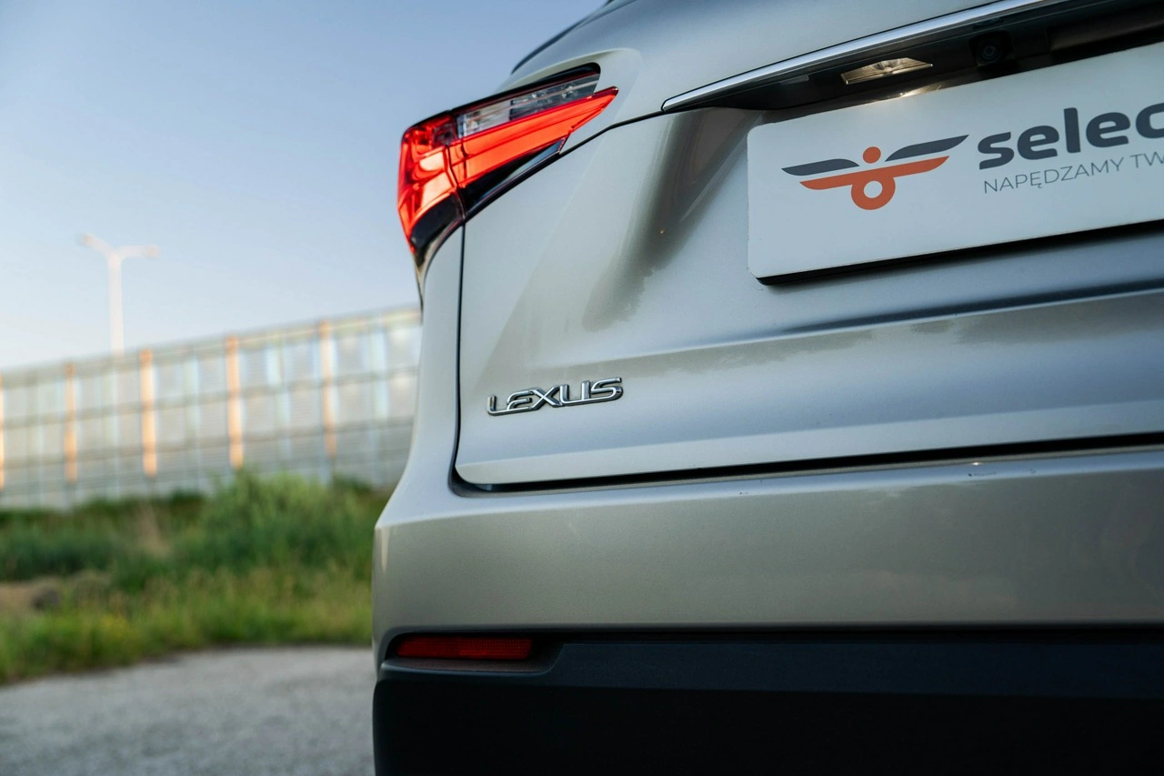 Lexus NX - Zdjęcie 12