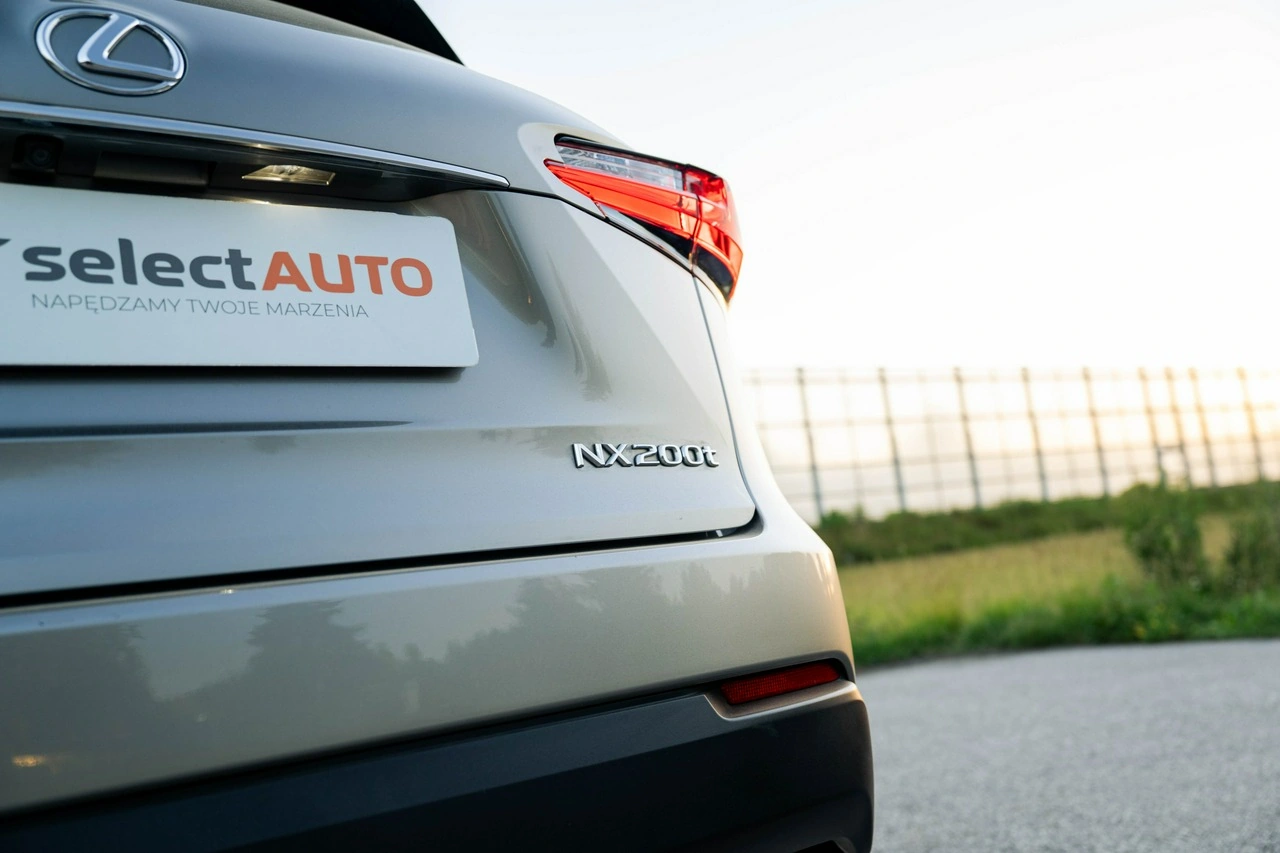 Lexus NX - Zdjęcie 13