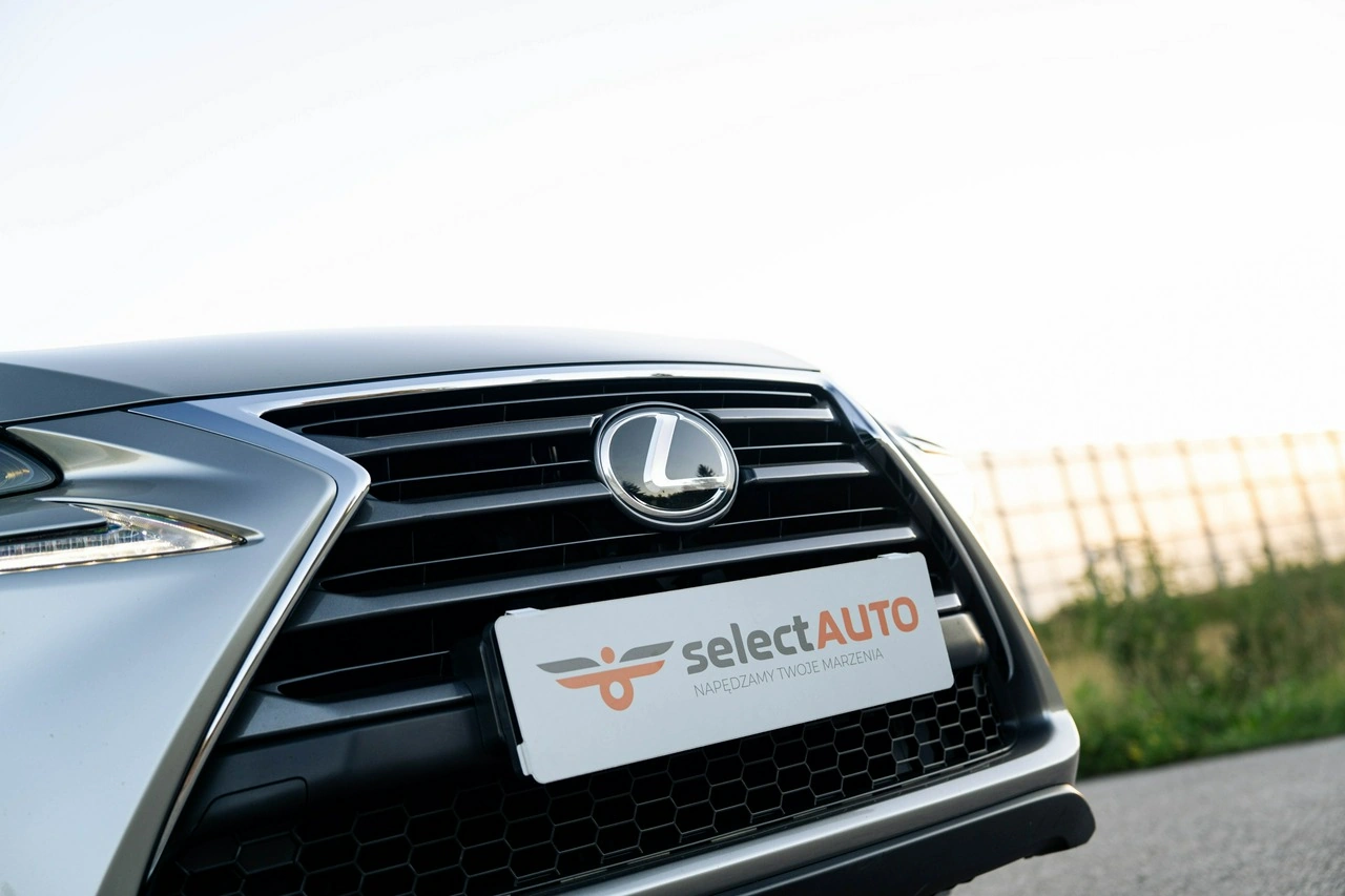 Lexus NX - Zdjęcie 15