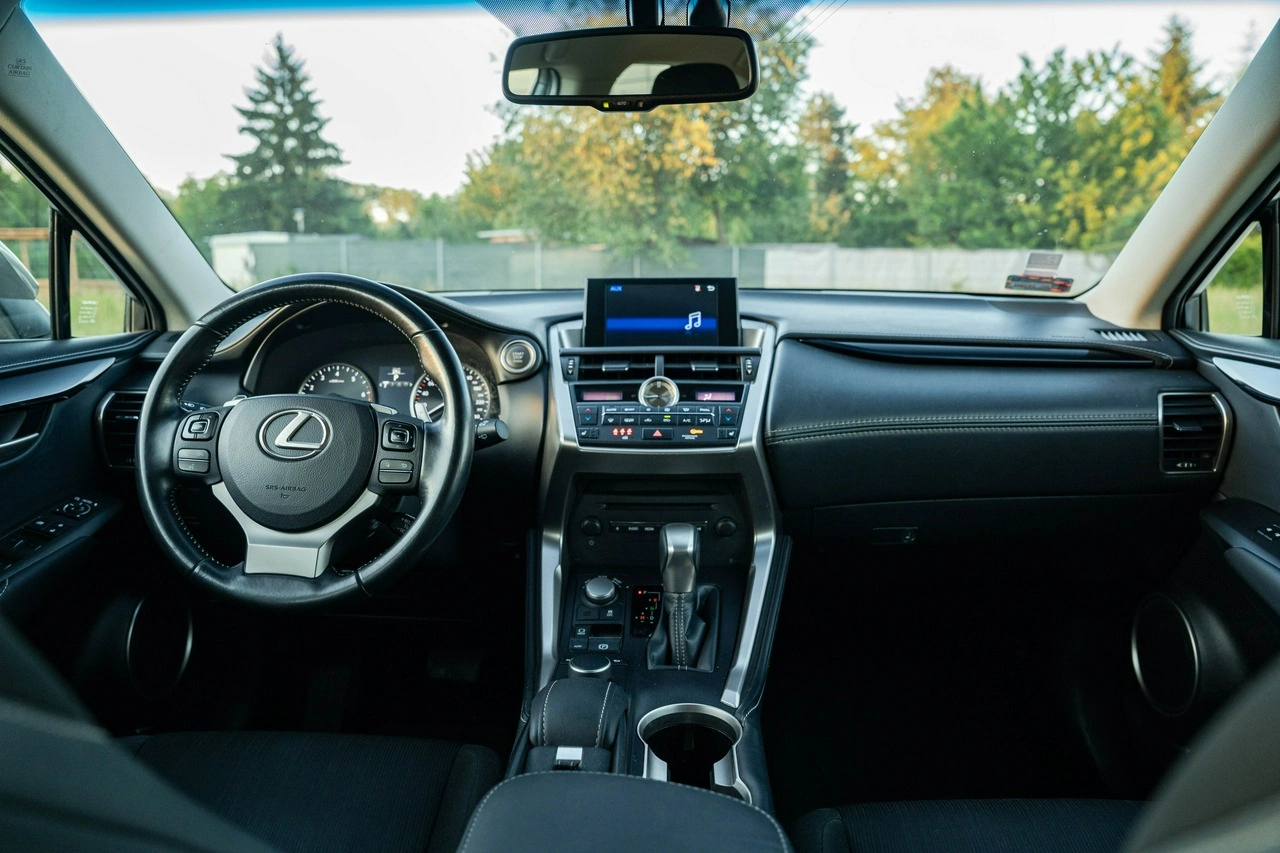 Lexus NX - Zdjęcie 18