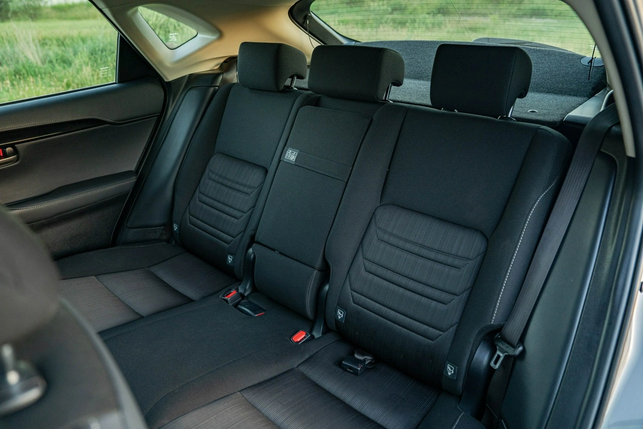 Lexus NX - Zdjęcie 25