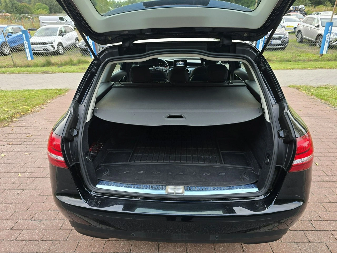 Mercedes C 200 - Zdjęcie 17