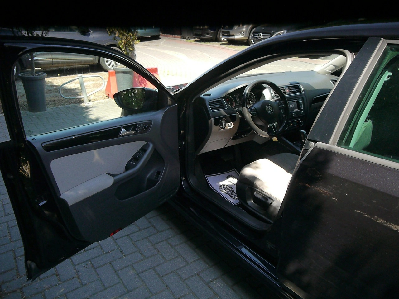 Volkswagen Jetta - Zdjęcie 36
