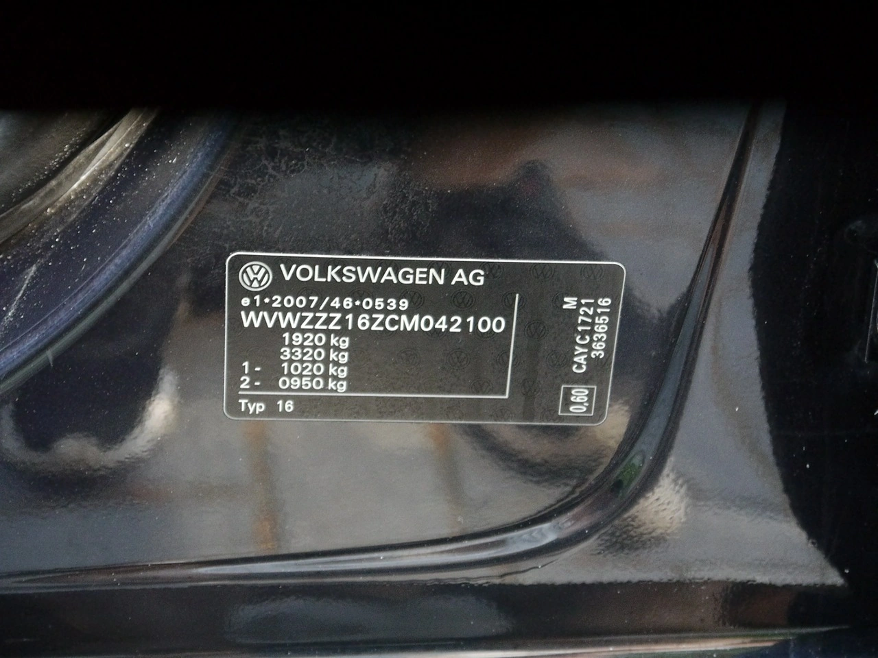 Volkswagen Jetta - Zdjęcie 38