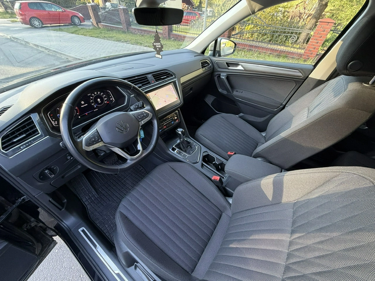 Volkswagen Tiguan Allspace - Zdjęcie 11