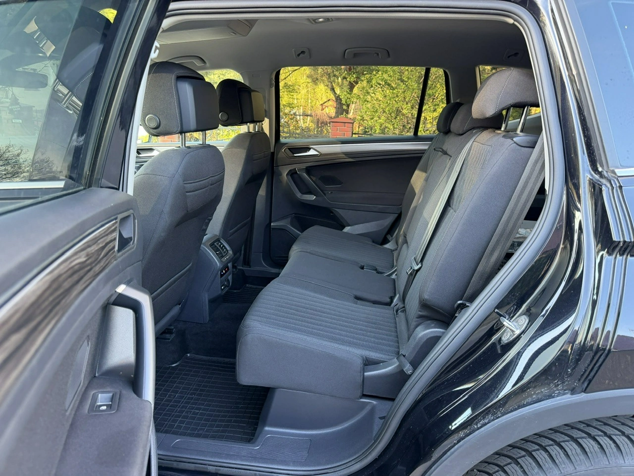 Volkswagen Tiguan Allspace - Zdjęcie 20