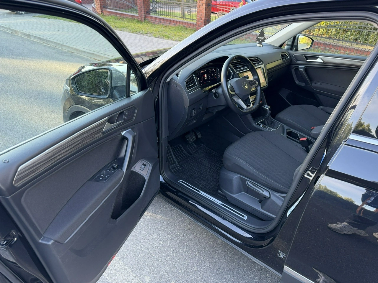 Volkswagen Tiguan Allspace - Zdjęcie 8