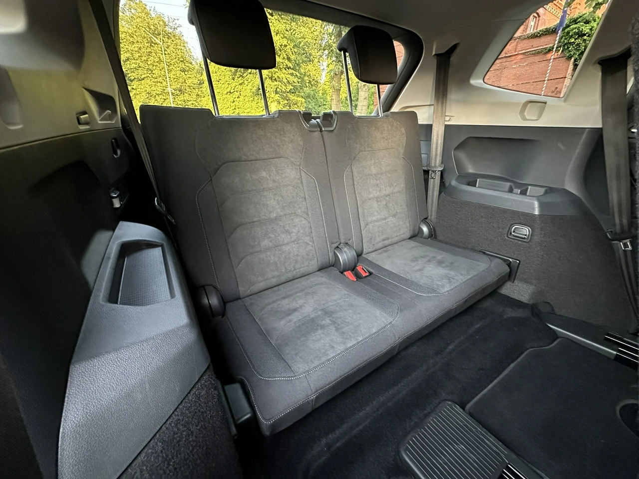 Volkswagen Tiguan Allspace - Zdjęcie 11